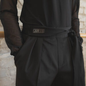 Juris 131 (housut vyöllä)