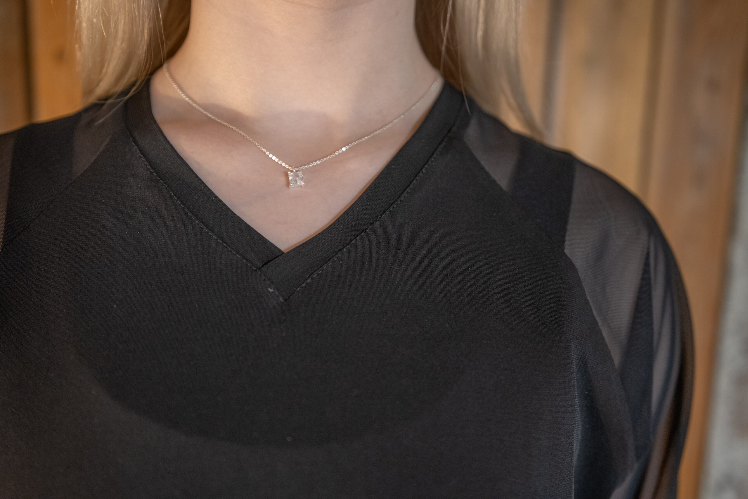 Juris 138 (pitk.hihainen mesh V-kaulus) - Image 4